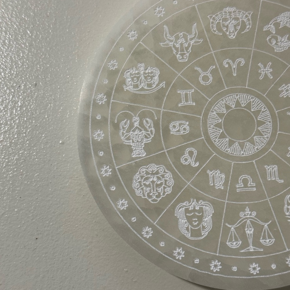 Selenite Charging Plate with Zodiac Wheel - Picture 2 of 9